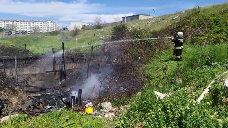 Ландшафтный пожар ликвидирован севастопольскими пожарными