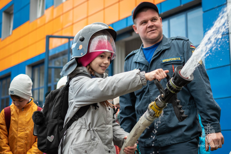 Почувствовали себя настоящими огнеборцами!